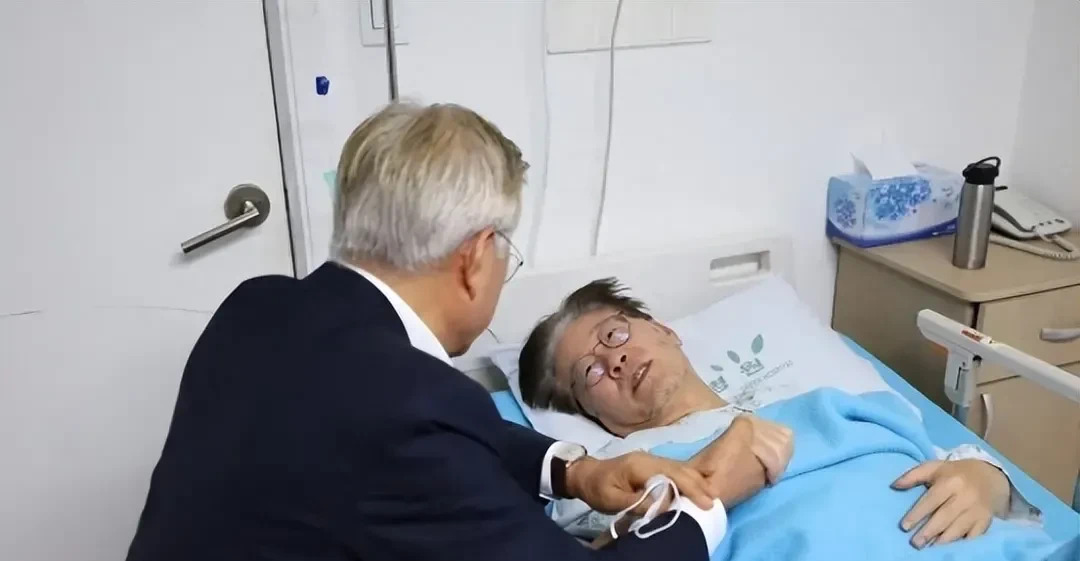 文在寅这下真安全了











---











我的天呐