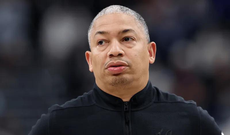 泰伦卢是有什么凭借？还是蜜汁自信？
如今，快船这遭遇？
泰伦卢居然还说，我感觉还