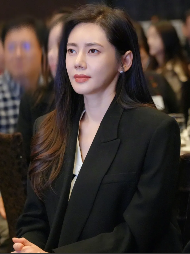 我开始理解秋瓷炫老公于晓光了！
秋瓷炫哪里都好，
但她有个很要命的问题，那就是