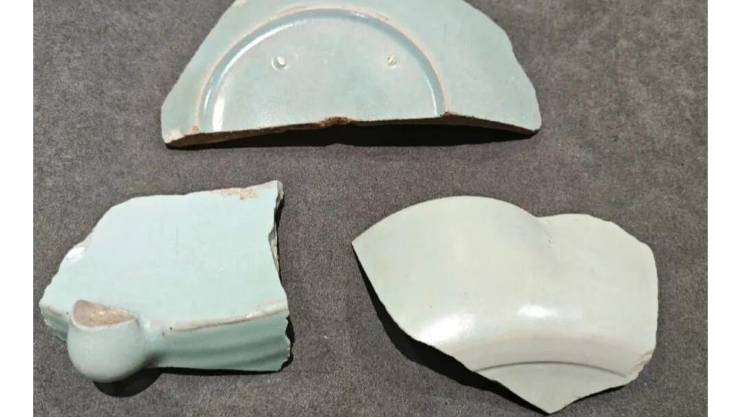 景德镇遍地是宝，为何有人却在垃圾堆里找答案？