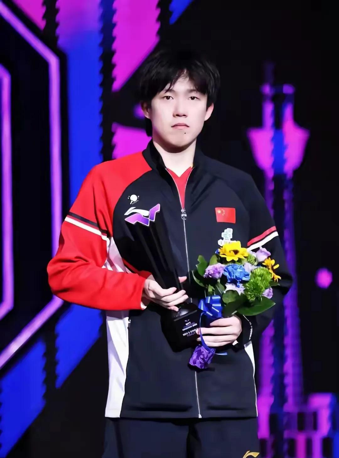 管你得的
是什么军
我现在突然觉得亚军特别#国球乒乓王楚钦# 好
王楚钦，下个赛