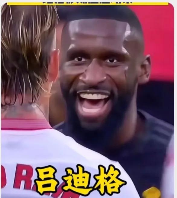 皇马的中后卫没有一个水平高于金玟哉！这个问题不解决，即使找到中场指挥官也不会有好