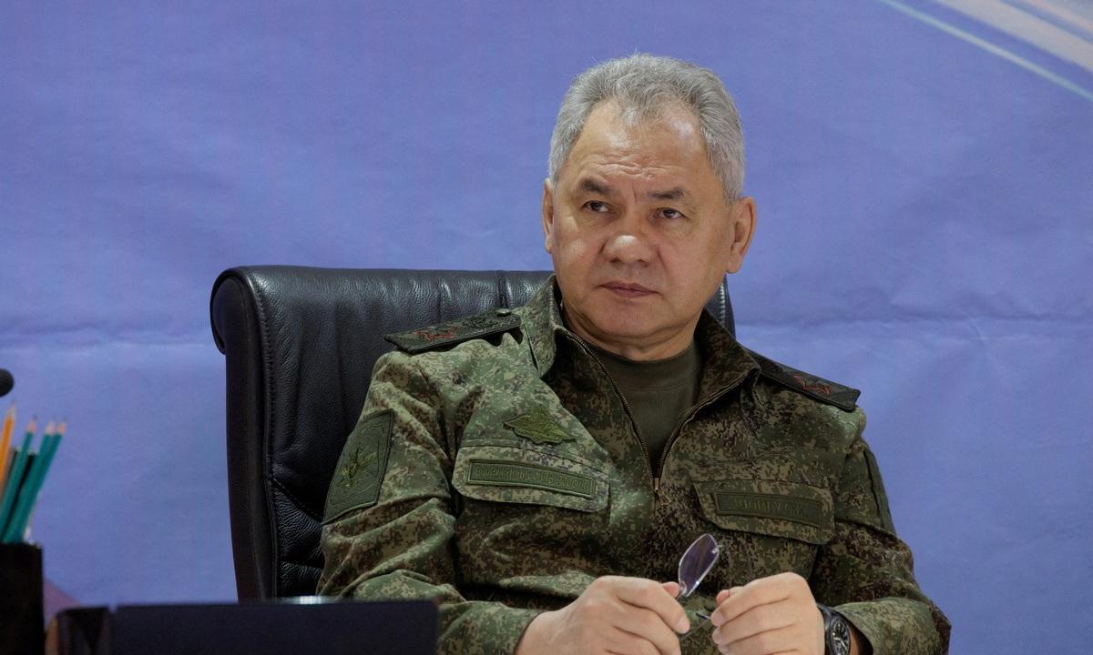 李在明就职不到半天，绍伊古的专机降落平壤，给金将军带来了他想要的东西!
俄罗斯联