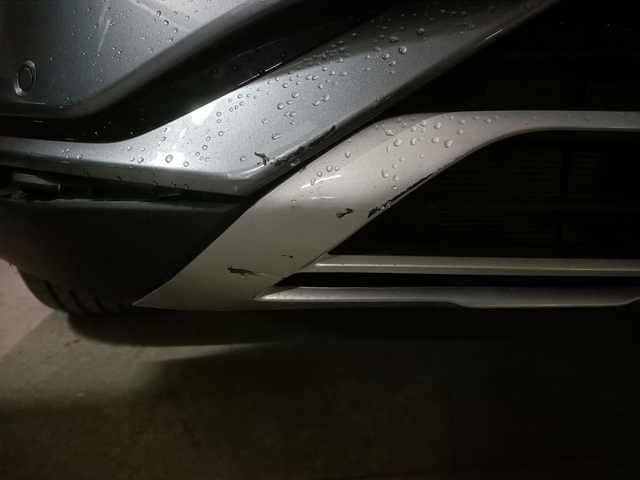 车头下面被剐蹭了
纠结要不要去4儿子店里修复？车友们有什么好的建议