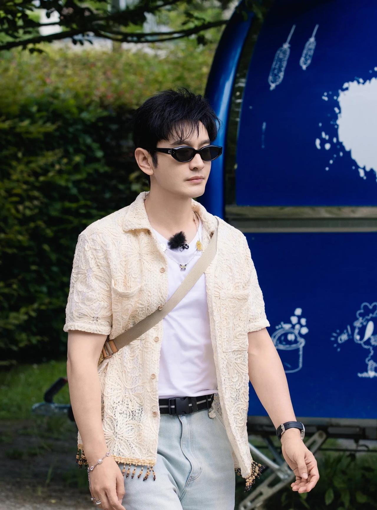47 岁黄晓明报考上戏博士落榜，
却放出 “明年再战” 豪言！
这次他报考的是艺