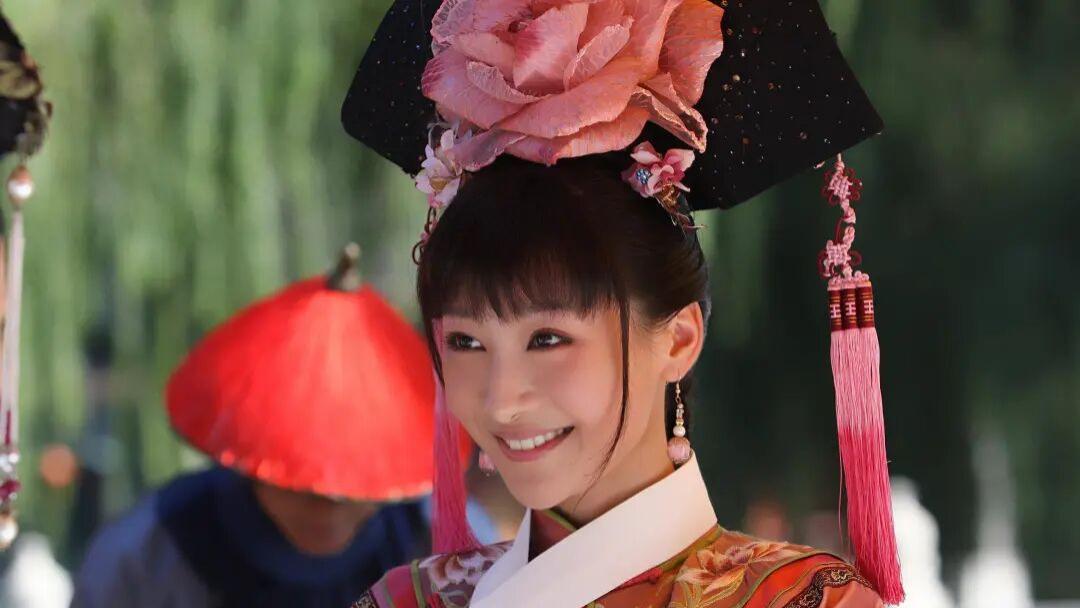 安陵容到底为什么黑化/直到我看懂她唱小曲那一幕，我才明白《甄嬛传》里没有真正的“坏女人”