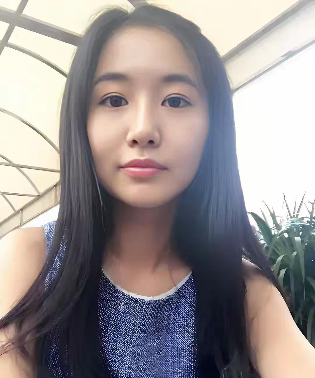 翟欣欣凭借高学历耍心机逼死苏享茂，多亏家人死磕才没让她逍遥法外。哥哥姐姐们是真心