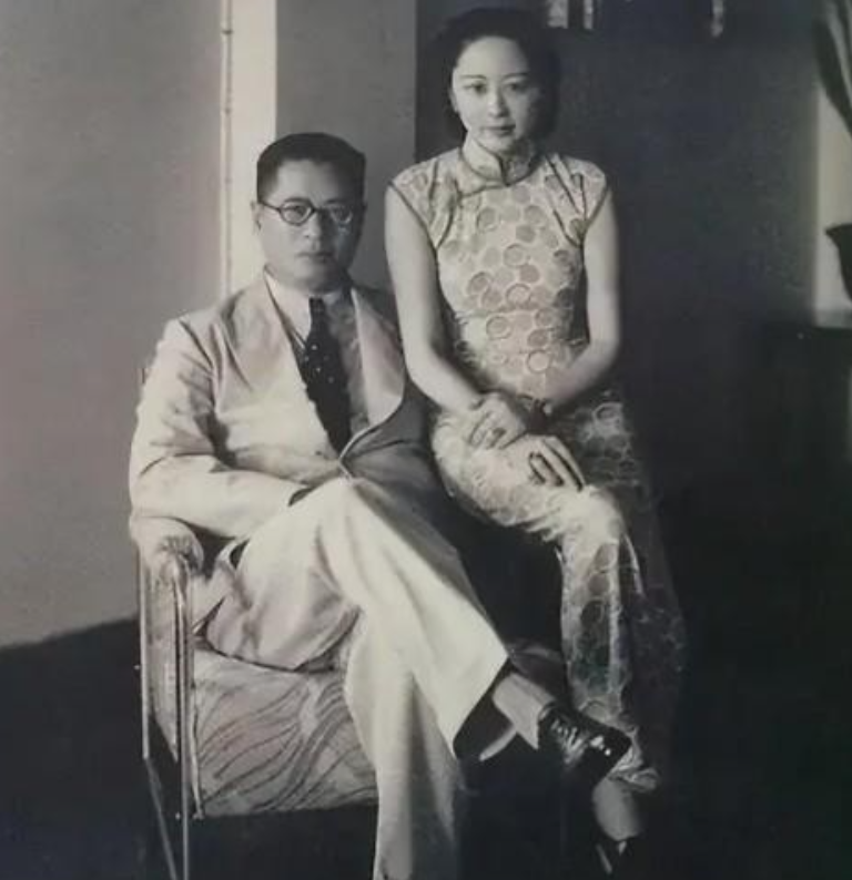 1971年，宋子文在参加某宴会时，忽然打了一个饱嗝，随后脖颈一软死了。妻子张乐怡
