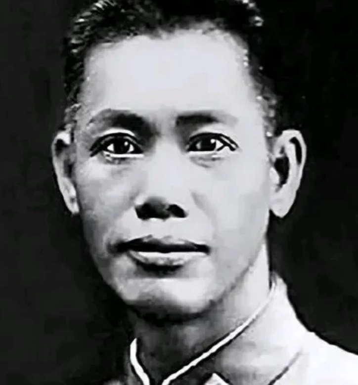 1932年1月28日，就在日本准备攻占上海的时候，我们的军队当中却出了一个妖孽人