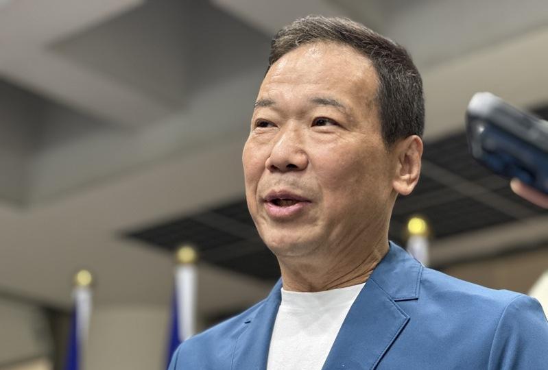 名字多次被起诉书提及　钟小平：党中央盼集中支持李孝亮
北检侦办吴思瑶、吴沛忆罢免