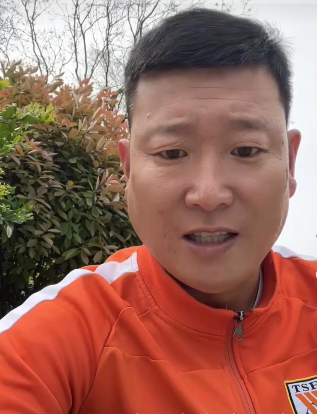 山东泰山知名球迷牛刚表示，这一次山东泰山一定能在工体拿下北京国安。山东泰山和北京