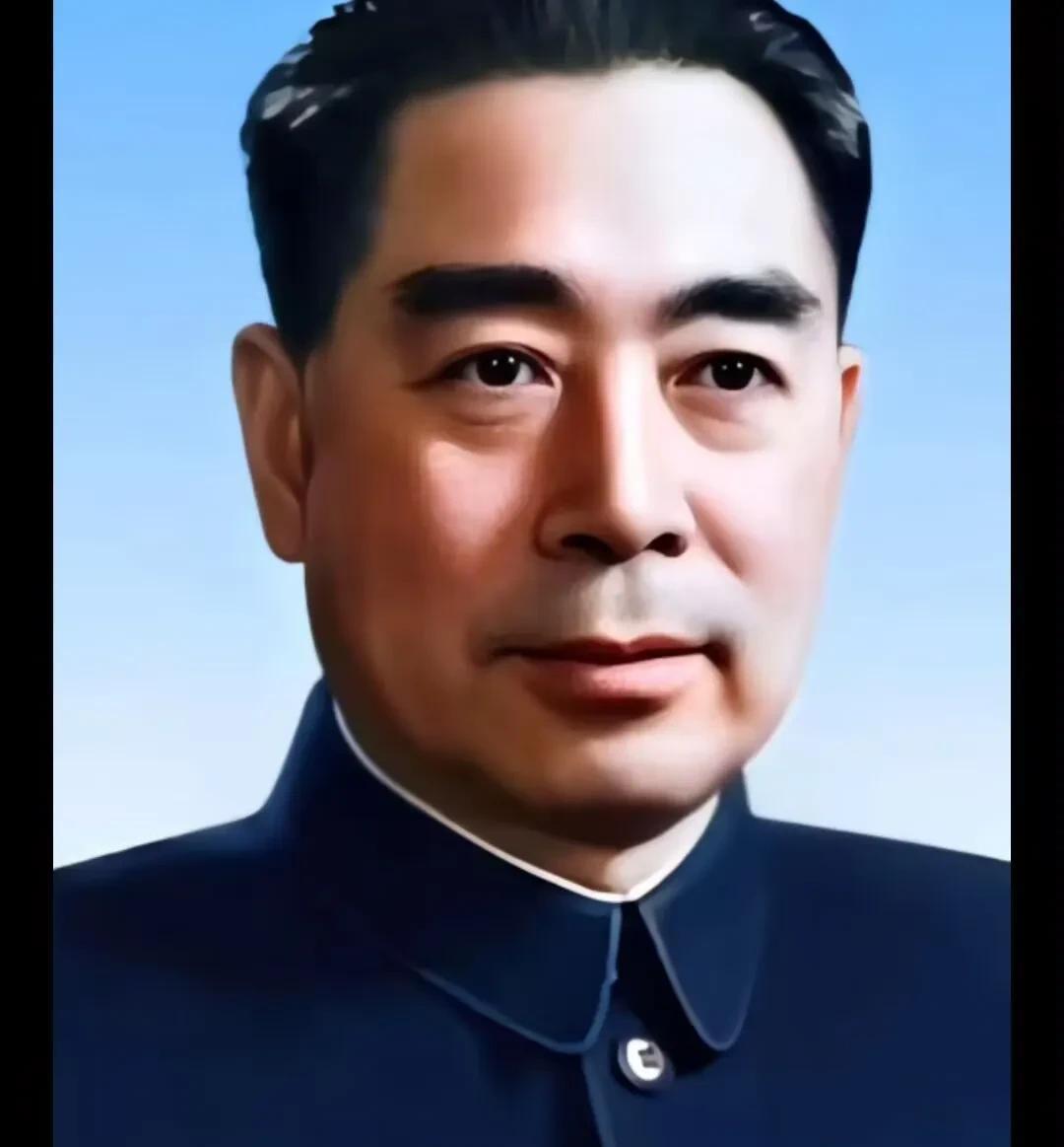 不接，见伟人！
津门求学志飞扬，东渡扶桑觅曙光。
黄浦园中培俊彦，南昌城里举刀枪
