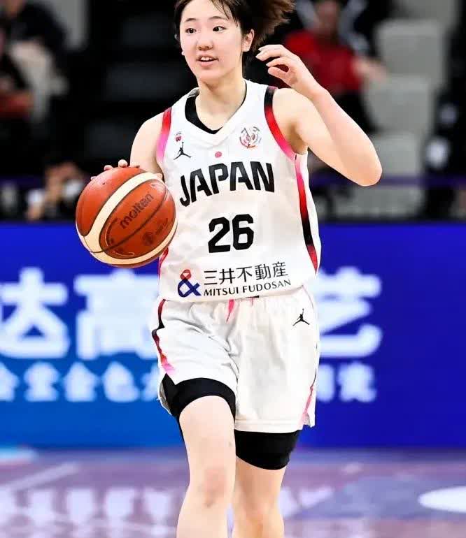 81：90，中国女篮出人意料地完败日本女篮，实在令人想不到！日本26号小将田中欣
