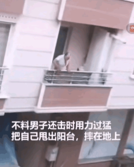 脾气暴躁，惹祸上身

看起来，无论哪个国家的人，只要脾气暴躁，就会惹祸上身。因为