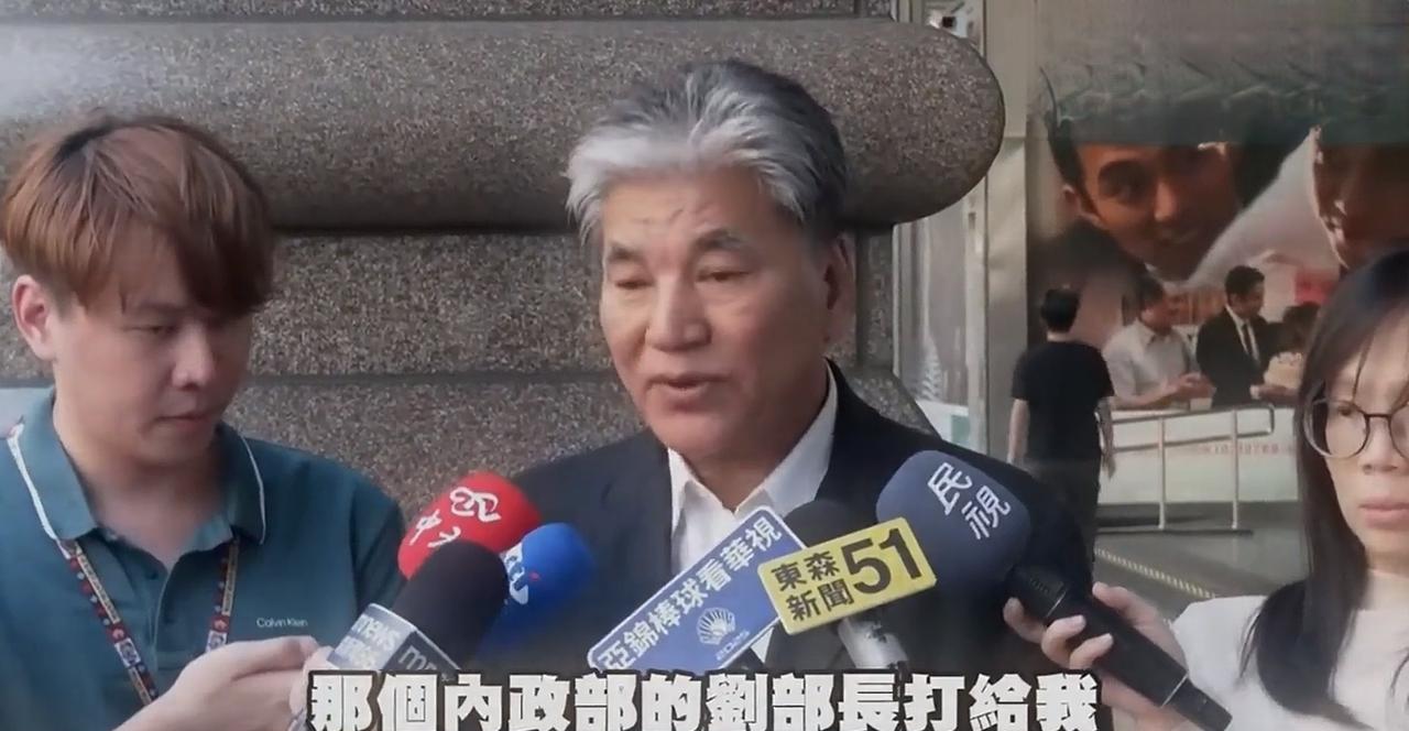 是真的不行？还是不敢？其实李鸿源心里最清楚！
刚看了一下水利专家李鸿源参加中天节