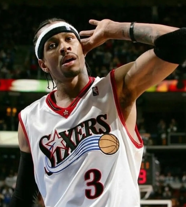 全明星票王就是这个时代的艾佛森！
票王最大的优点就是能摊手骗犯规！但票王三项命中