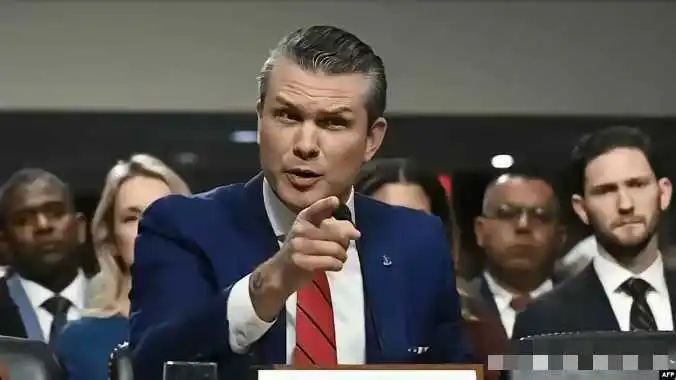大胆打赌，美国防长赫格塞思在硫磺岛上那番荒谬言论，绝不是一时口误，而是他根本对二