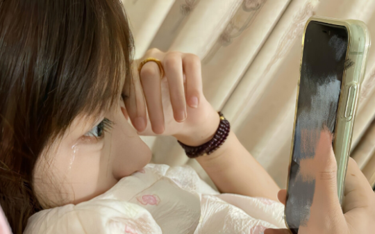 末世遇死对头，生命共享成软肋，亦是铠甲