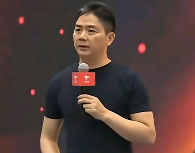 在外卖行业，数美团外卖出名了。不过美团外卖，是没有给骑手缴纳五险一金的，外卖高风