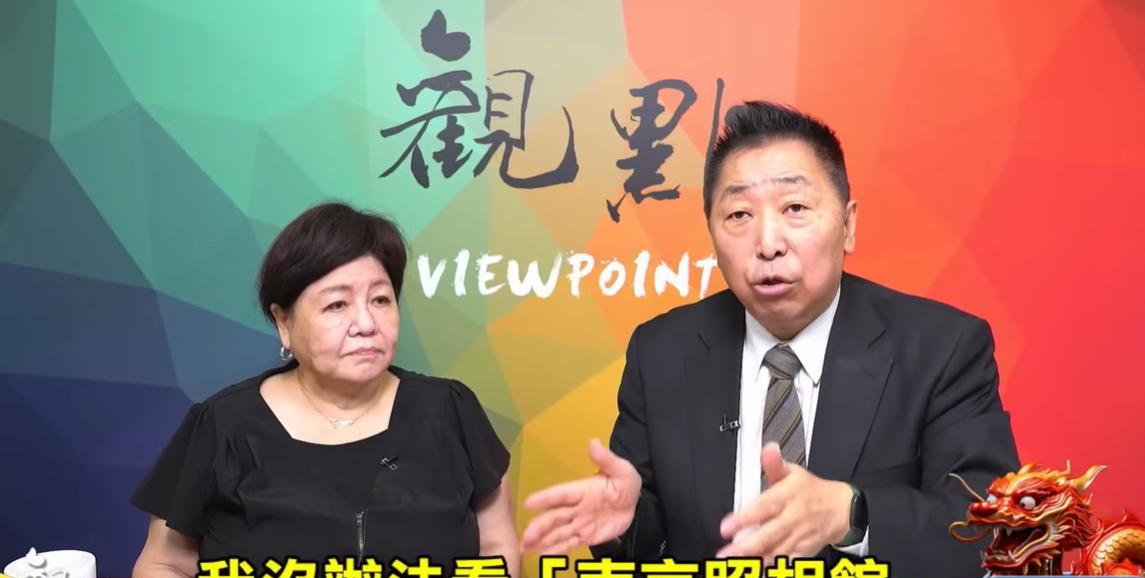 唐湘龙问了一个很好的问题。为什么当我们在看《辛特勒名单》、《钢琴师》等这些电影时