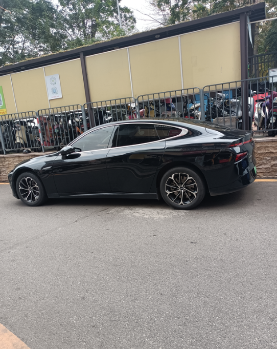 换三个电机还是异响
16万公里换三个电机还是异响，一个电机异响问题厂家都解决不了