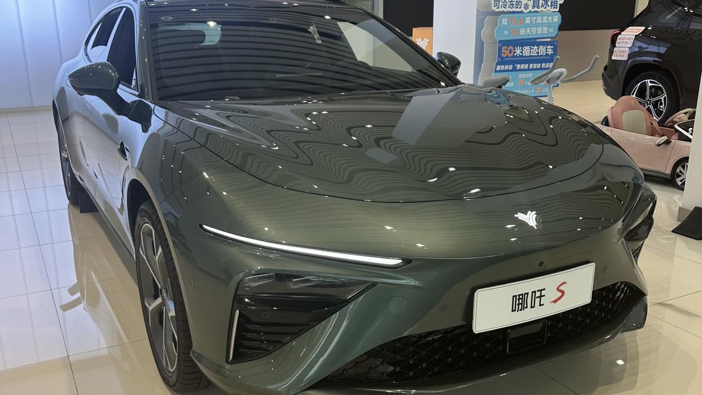 20万级纯电轿车操控之王：深蓝SL03 vs 哪吒S vs 比亚迪海豹