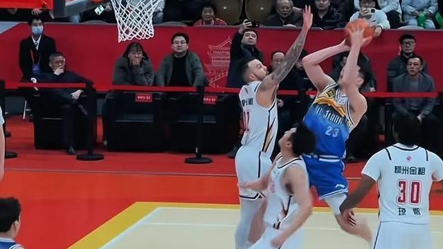 奖金诱惑下的暗流涌动，CBA杯赛爆冷频出，谁将笑傲古都西安？