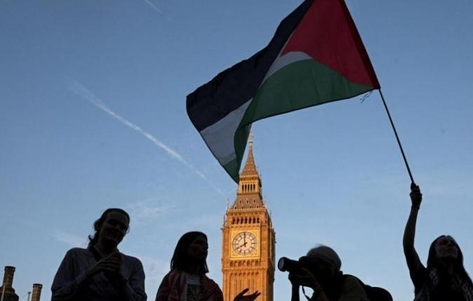 英国、加拿大、澳大利亚相继承认巴勒斯坦国。
英国首相斯塔默带头，还特意强调要把哈