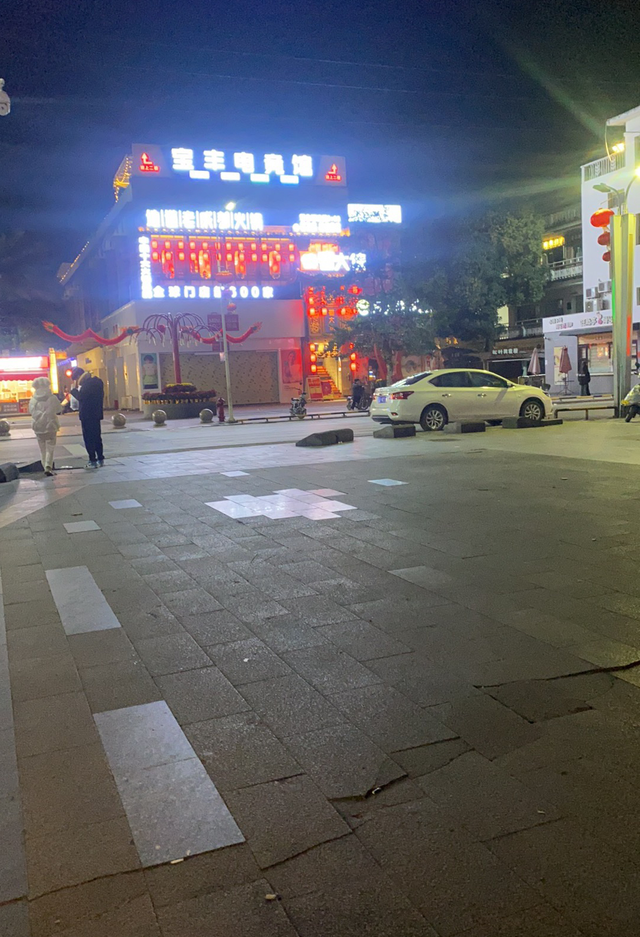 这个月能入手06粉吗
为啥在帖子看到车主报的价都这么低
自己一问那么贵
。全款也