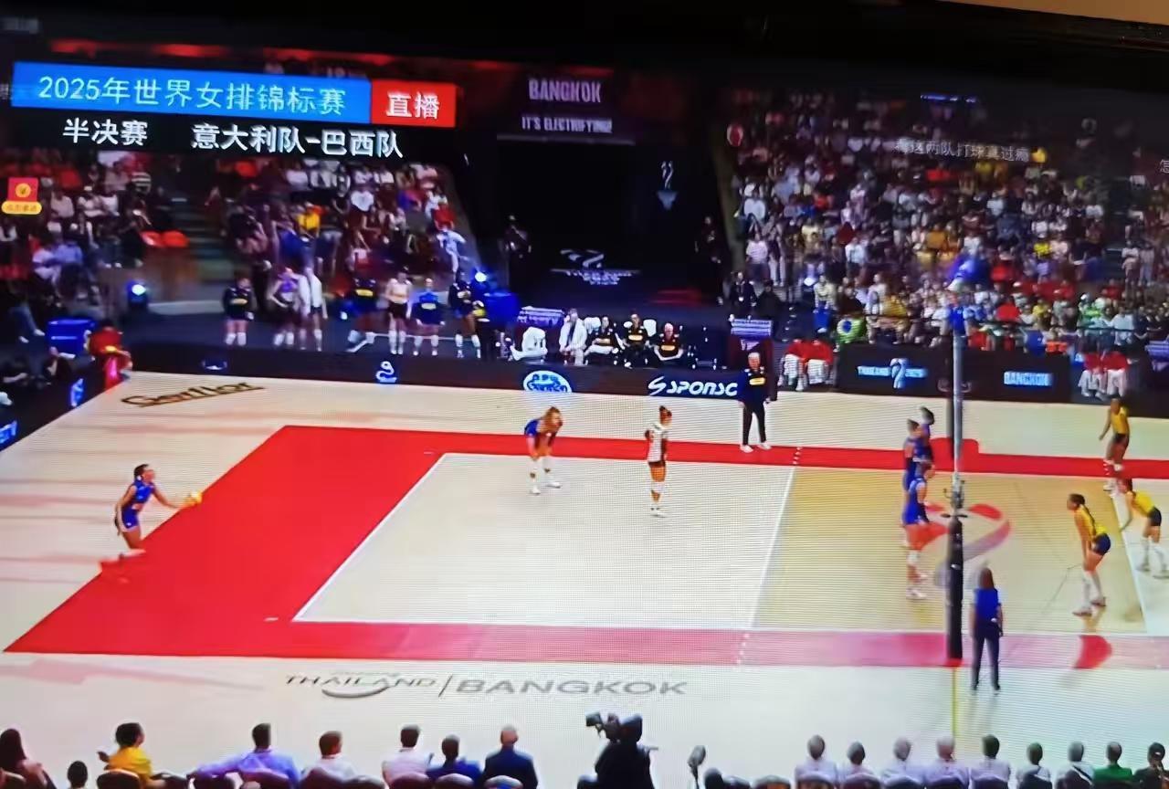 看了两场世界女排半决赛。不难看出中国女排与前四强的水平差距真不是一腥半点的事了。