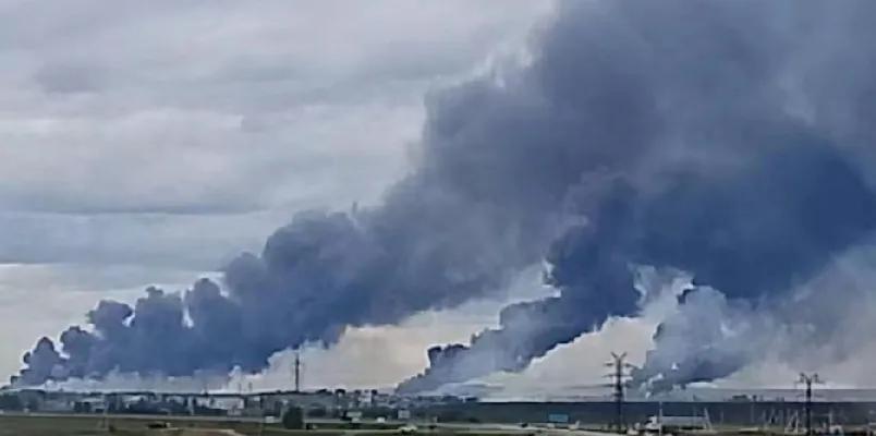 普京的战术转变太慢了！117架无人机就重创俄罗斯至少13架战略轰炸机和预警机。俄