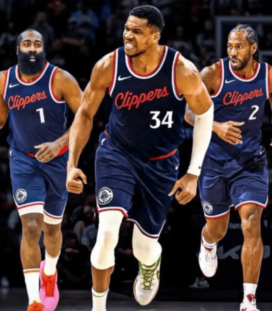 快船要起飞了

美媒体Hoops在社交媒体上晒出一张图片并写道：“谁能阻止这个三