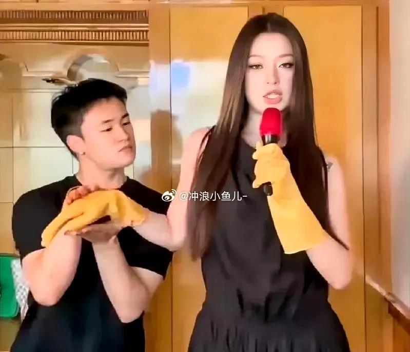#救命！现实版“分纯”来了！
刷到一博主晒出女友神似单依纯的照片，直接惊掉下巴！