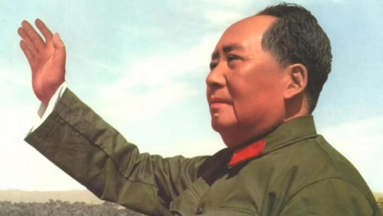 1949年，美国威胁中国保留不平等条约，毛主席为此写下一篇旷世雄文