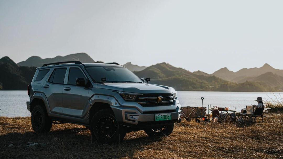 当电动爹遇上续航慌：新能源车大电池+大油箱折射怎样的消费心理