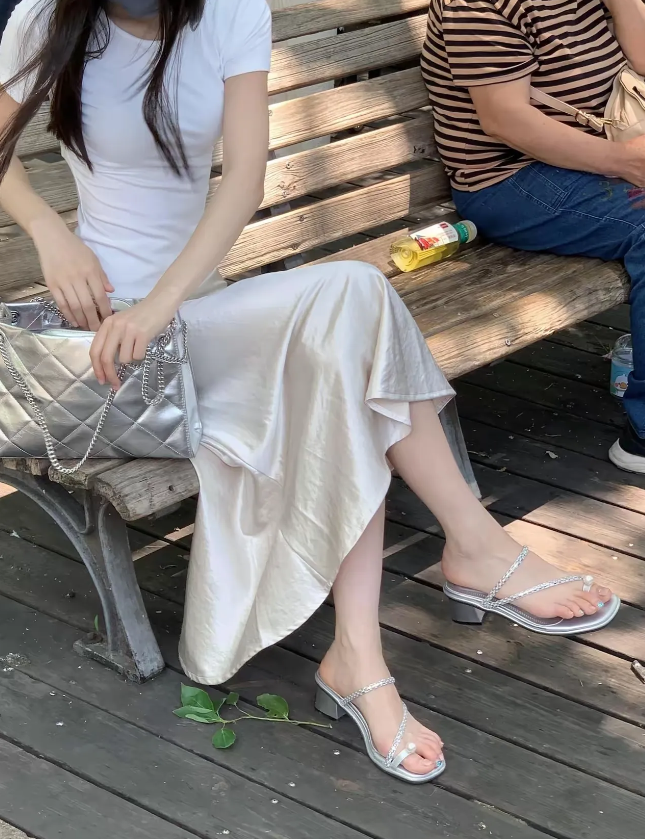 我足足在旁边徘徊了半个多小时，还是不敢坐上去！