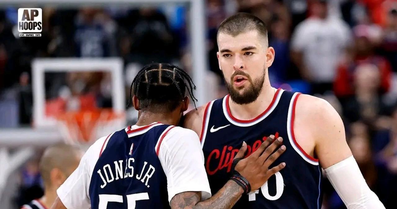 祖巴茨四大弱点：（1）慢，（2）软，（3）没投射，（4）防守智商选位差。现代中锋