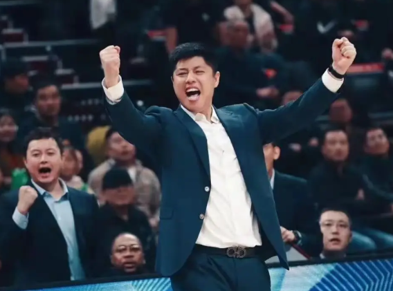 新势力！两匹大黑马打乱了CBA的传统格局！
1、上赛季第12名山西汾酒男篮，本赛