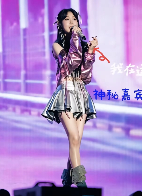 小沈阳估计后悔了！
他千不该万不该，不该邀请他女儿当神秘嘉宾，他估计自己也没有想