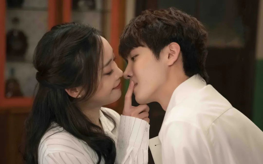 去男友老家过年，我见到他那位据说能通灵的表妹。