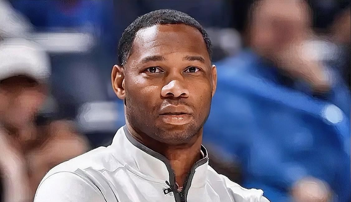 随着威利格林下课，联盟其他垫底球队的主帅位置也岌岌可危，卢指导已经瑟瑟发抖！
华