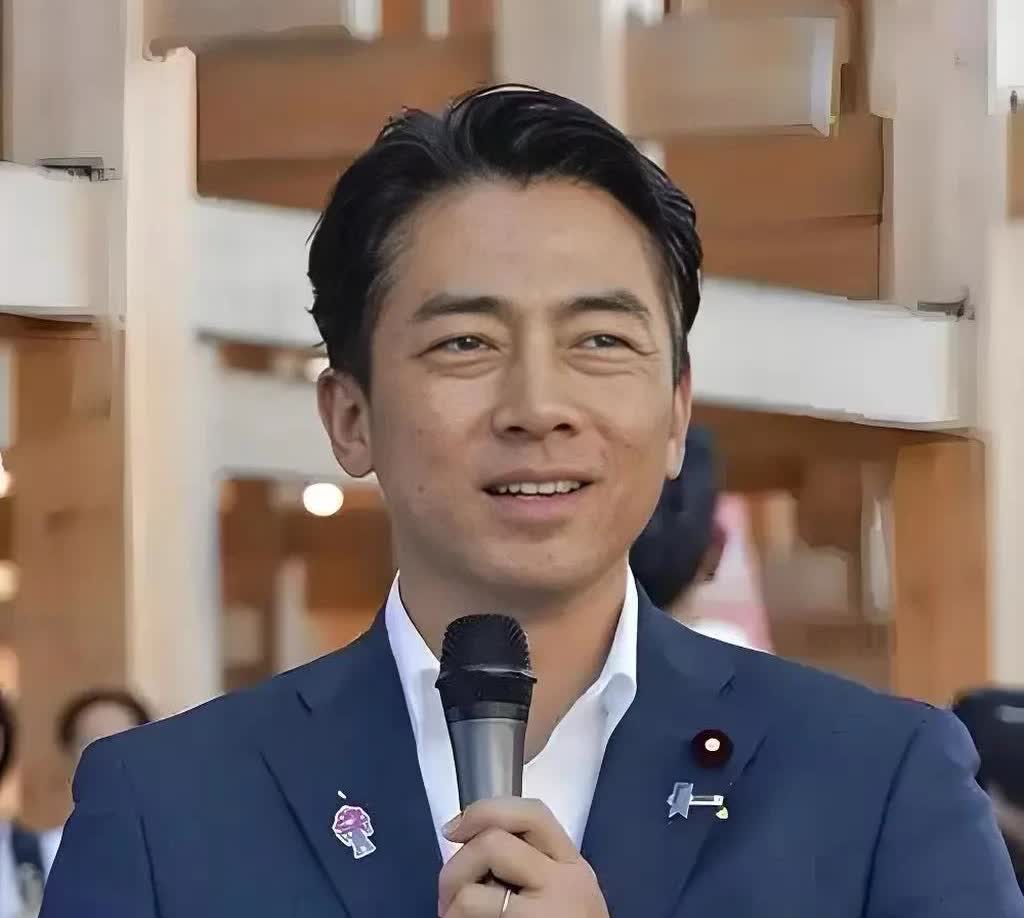 不敢相信
日本人宣布了

9月26日，日本自民党总裁候选人、农林水产大臣小