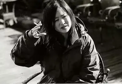    我真的很喜欢《下一个台风》里面的一些台词和歌词。 比如“我第一眼看见你就知