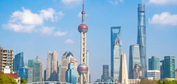 一些大学生吐槽自己被“圈养”，你怎么看？


据一些高校的大学生反映，学校组建家