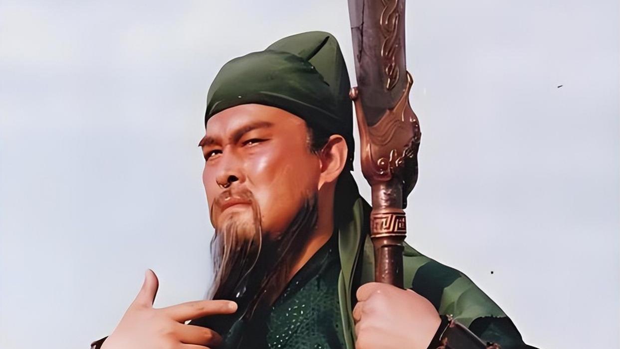 三国志说关羽善待卒伍而骄于士大夫，那么他真的很傲慢吗？