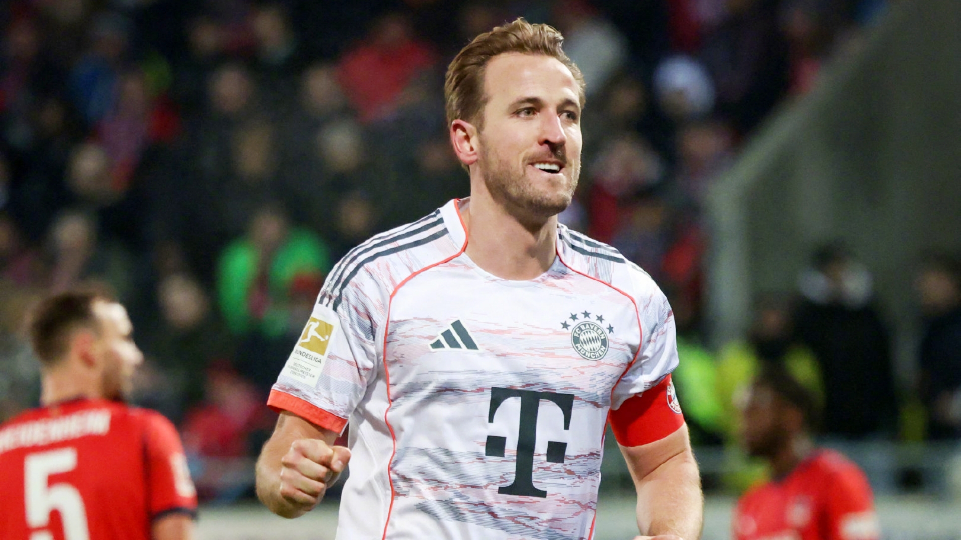 凯恩个人在德甲直接参与的第100粒进球（81球19助），而他为此只用了78场。