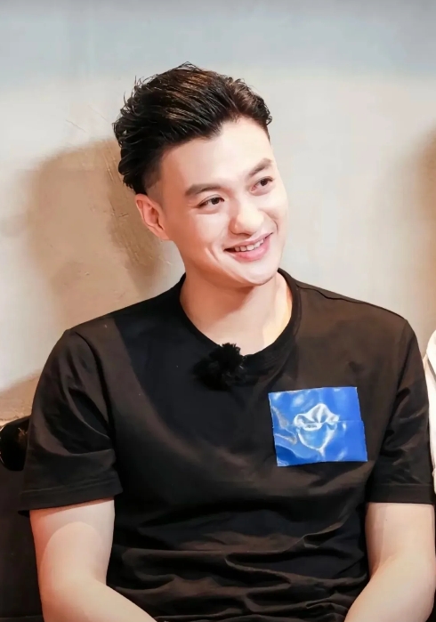 周一围你太要不得了
娶了朱丹这么好的老婆
你怎么竟然还去
增加这么大的工作量，不