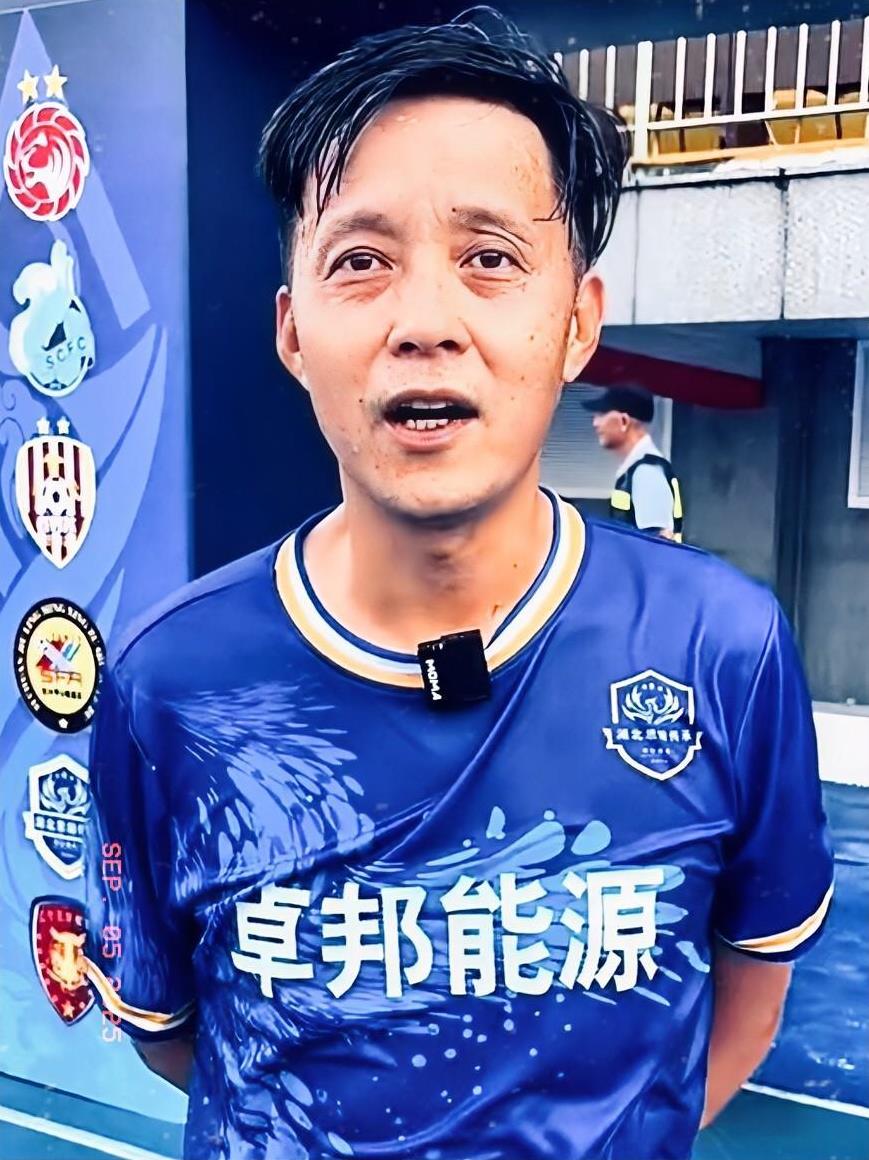健力宝时代不起眼的小角色球员，却是武汉足球的一代忠臣，从未入选过国家队，但是王文