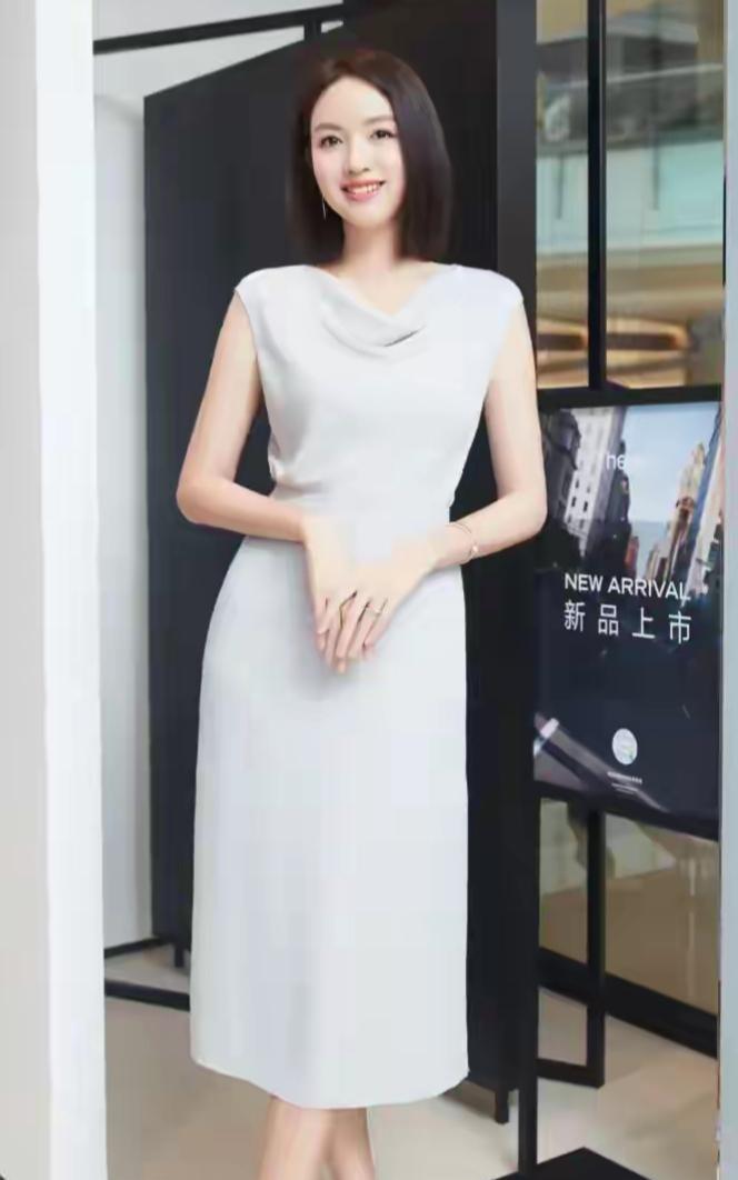 张梓琳，1984年3月22日出生于河北石家庄 。2003年进入模特行业，2007