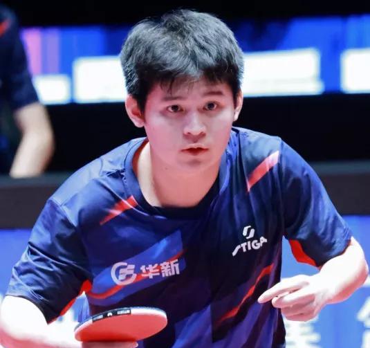 王励勤现在应该已经意识到了。
19岁的林诗栋哪哪都好。
但是唯独有一个严重的问题